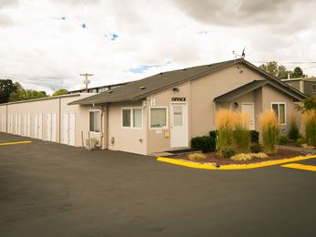 Photo 3 of Burnham Business-Storage - 8900 SW Burnham Street, Tigard, OR