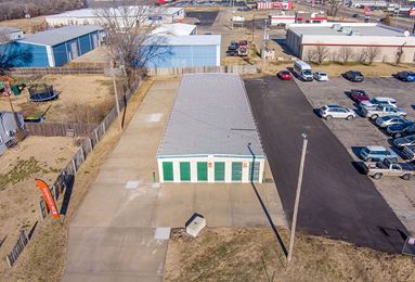 Photo 4 of Salina - 1314 Beverly Dr, KS - 1314 Beverly Drive, Salina, KS