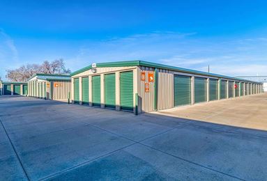 Photo 6 of Salina - 440 S. Clark St, KS - 440 S. Clark Street, Salina, KS