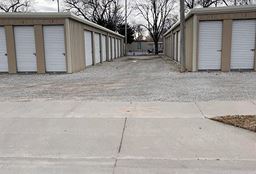 Image for Hutchinson - 1703 E. 4th Ave, KS, Hutchinson, KS