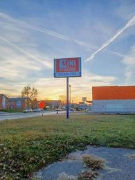Photo 1 of Columbus - West Broad Street - 3300 W Broad Street, Columbus, OH
