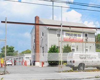 Photo 2 of Storage King USA - 3511 Victory Blvd, Staten Island, NY