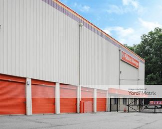 Photo 2 of Public Storage - 1107 Goethals Road North, Staten Island, NY