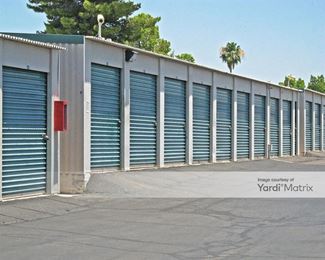 Photo 3 of Extra Space Storage - 17407 North Cave Creek Road, Phoenix, AZ