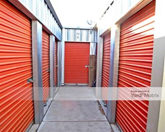 Photo 4 of Paradise Mini Storage - 5913 West Paradise Lane, Glendale, AZ