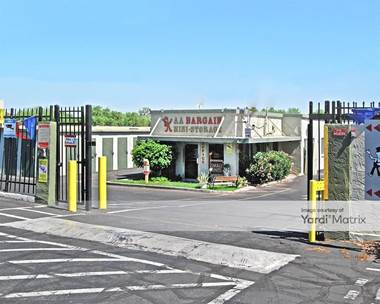 Storage Units for Rent available at 1964 East University Drive, Tempe, AZ 85288