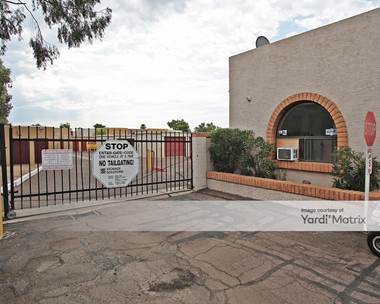 Storage Units for Rent available at 1327 North Dysart Road, Avondale, AZ 85323