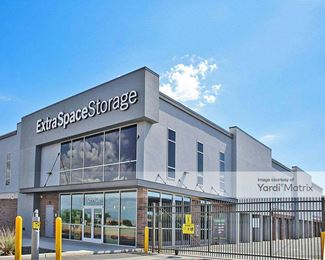 Photo 3 of Extra Space Storage - 892 South Higley Road, Gilbert, AZ