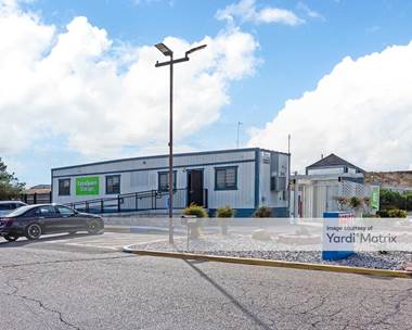 Storage Units for Rent available at 18435 Bear Valley Road, Hesperia, CA 92345