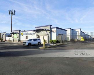 Photo 2 of Extra Space Storage - 2924 North 83rd Avenue, Phoenix, AZ