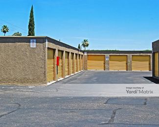 Photo 2 of Extra Space Storage - 139 North Greenfield Road, Mesa, AZ