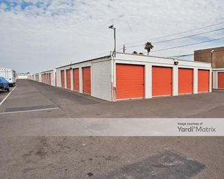 Photo 3 of Public Storage - 11236 North 19th Avenue, Phoenix, AZ