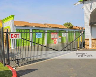 Photo 3 of Store Here Self Storage - 6129 North 59th Avenue, Glendale, AZ