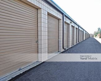 Photo 2 of Cottonwood Self Storage - 2290 East 120th, Thornton, CO