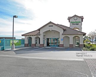 Photo 1 of Extra Space Storage - 3285 North Locust Avenue, Rialto, CA