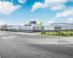 Image for Extra Space Storage - 660 West Acacia Avenue, Hemet, CA