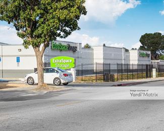 Photo 5 of Extra Space Storage - 660 West Acacia Avenue, Hemet, CA