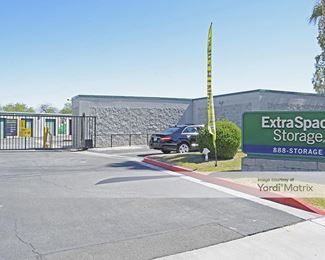 Photo 2 of Extra Space Storage - 1000 North Farrell Drive, Palm Springs, CA