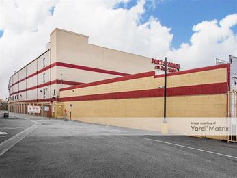 Photo 3 of Fort Self Storage - 1651 South Central Avenue, Los Angeles, CA