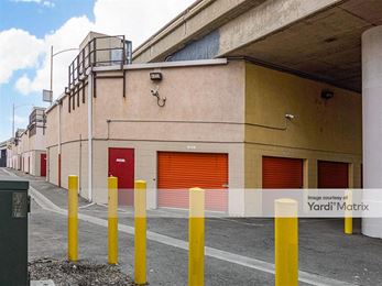 Photo 4 of Fort Self Storage - 1651 South Central Avenue, Los Angeles, CA