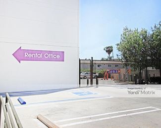 Photo 4 of Public Storage - 6202 Willoughby Avenue, Los Angeles, CA
