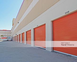 Photo 3 of Public Storage - 2300 Purdue Avenue, Los Angeles, CA