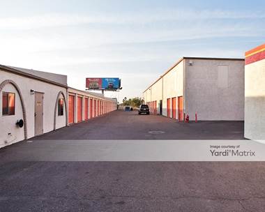 Storage Units for Rent available at 2421 North Black Canyon Hwy, Phoenix, AZ 85009