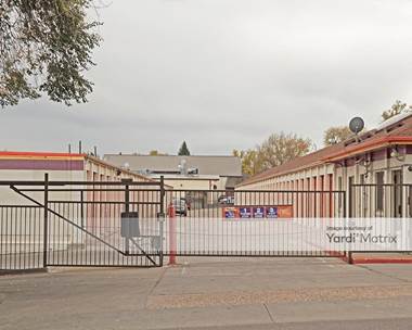 Storage Units for Rent available at 4550 South Federal Blvd, Englewood, CO 80110