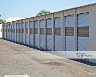 Photo 3 of Guardian Self Storage - 15635 North 32nd Street, Phoenix, AZ