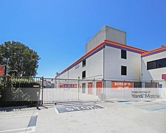 Photo 2 of Public Storage - 3821 Jefferson Blvd, Los Angeles, CA