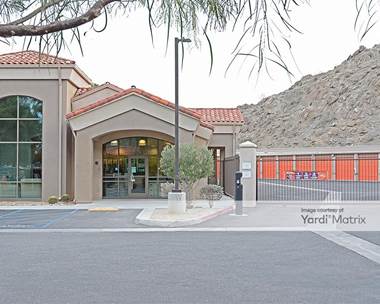 Storage Units for Rent available at 72150 Fred Waring Drive, Palm Desert, CA 92260