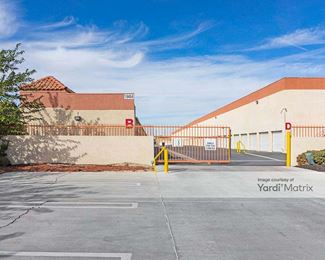 Photo 4 of RightSpace Storage - 19464 Town Center Drive, Apple Valley, CA