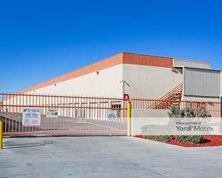 Photo 5 of RightSpace Storage - 19464 Town Center Drive, Apple Valley, CA
