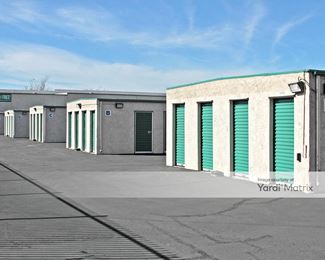 Photo 3 of Extra Space Storage - 10192 Linden Avenue, Bloomington, CA