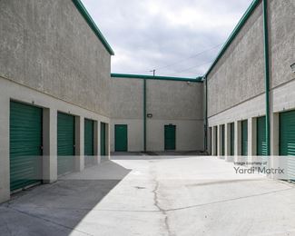 Photo 4 of Extra Space Storage - 850 South Mount Vernon Avenue, Colton, CA