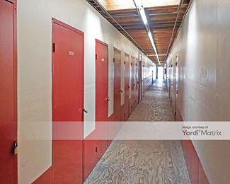 Photo 3 of BA Self Storage - 620 North Heliotrope Drive, Los Angeles, CA