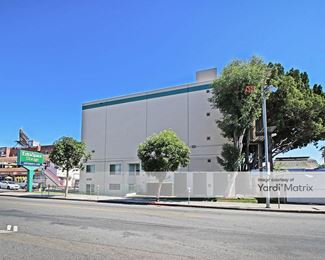 Photo 2 of Extra Space Storage - 4728 Fountain Avenue, Los Angeles, CA