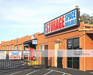 Photo 3 of Brandon Street Mini Storage - 307 North Brandon Road, Fallbrook, CA