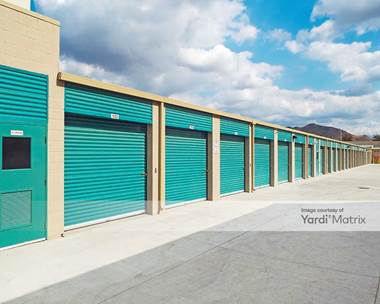 Storage Units for Rent available at 11110 Limonite Avenue, Jurupa Valley, CA 91752
