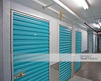 Photo 5 of RightSpace Storage - 6933 East Thomas Road, Scottsdale, AZ