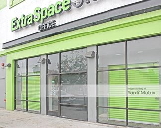 Photo 2 of Extra Space Storage - 5555 South Western Avenue, Los Angeles, CA