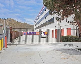 Photo 2 of Public Storage - 6701 South Sepulveda Blvd, Los Angeles, CA
