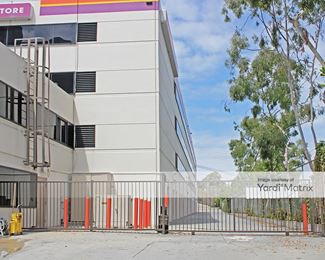 Photo 4 of Public Storage - 6701 South Sepulveda Blvd, Los Angeles, CA