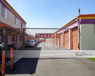 Photo 2 of Public Storage - 10833 South Prairie Avenue, Inglewood, CA
