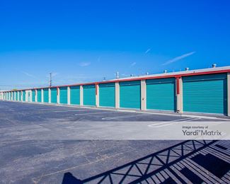 Photo 3 of Storage Outlet Self Storage - 13401 South Western Avenue, Gardena, CA