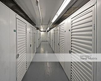 Photo 4 of Extra Space Storage - 1860 Vine Street, Los Angeles, CA