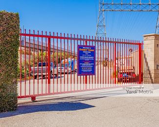 Photo 2 of Everest Self Storage - 871 South Aviation Blvd, El Segundo, CA