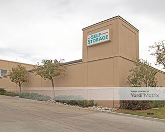 Photo 2 of Brookridge Self Storage - 101 East Centennial Avenue, Englewood, CO