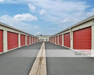 Photo 5 of Extra Space Storage - 12045 Moline Street, Henderson, CO