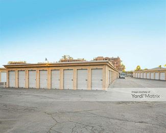 Photo 2 of US Storage Centers - 520 West Valley Pkwy, Escondido, CA